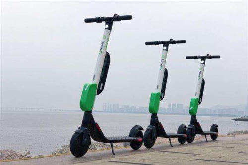 共享電動滑板車